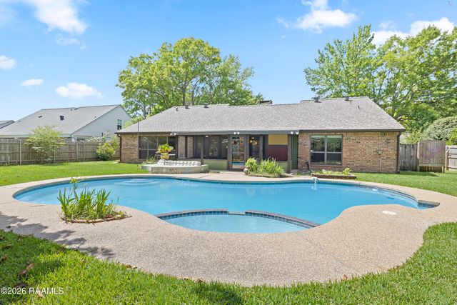 146 Steiner Road, Lafayette, LA 70508