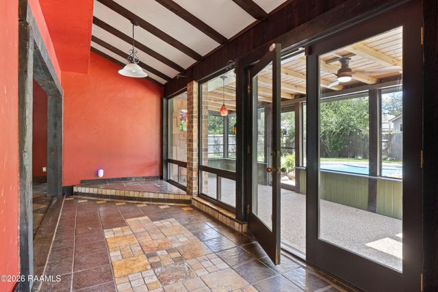 146 Steiner Road, Lafayette, LA 70508