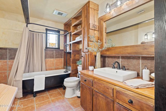 146 Steiner Road, Lafayette, LA 70508