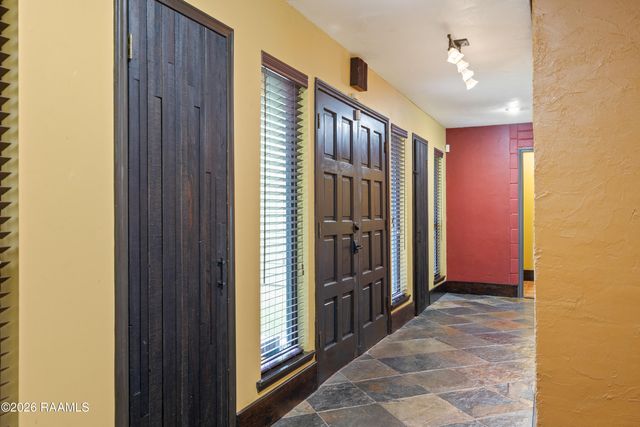 146 Steiner Road, Lafayette, LA 70508