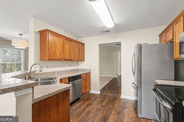 6075 Castlegate Drive, Douglasville, GA 30135