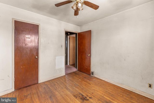 112 BUTT LN, Aston, PA 19014