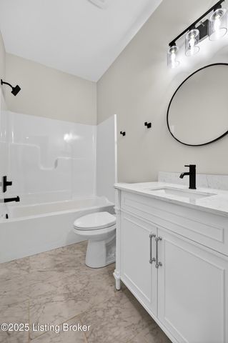 7605 Pauls View Pl, Louisville, KY 40228