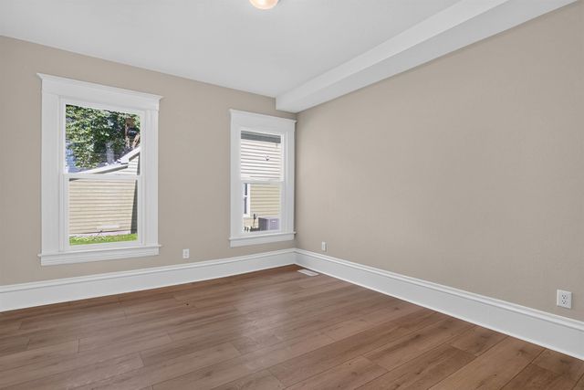 411 Saxon Street, Waterloo, IA 50703
