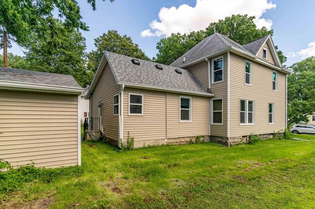 411 Saxon Street, Waterloo, IA 50703