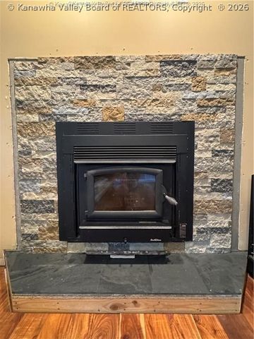 4136 Iva Durst Road, Leon, WV 25123