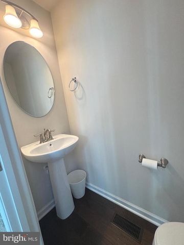 8256 MINER ST, Greenbelt, MD 20770