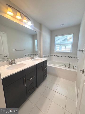 8256 MINER ST, Greenbelt, MD 20770