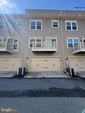 8256 MINER ST, Greenbelt, MD 20770