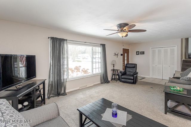 4727 Clover Lane, Toledo, OH 43623