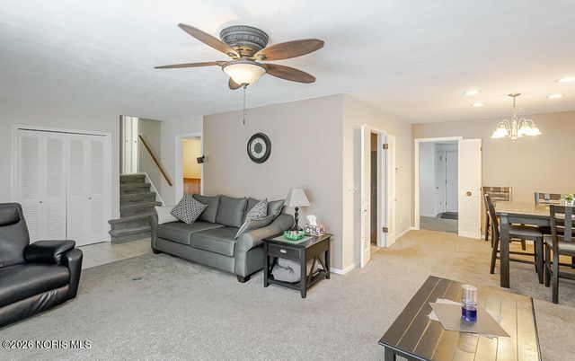 4727 Clover Lane, Toledo, OH 43623