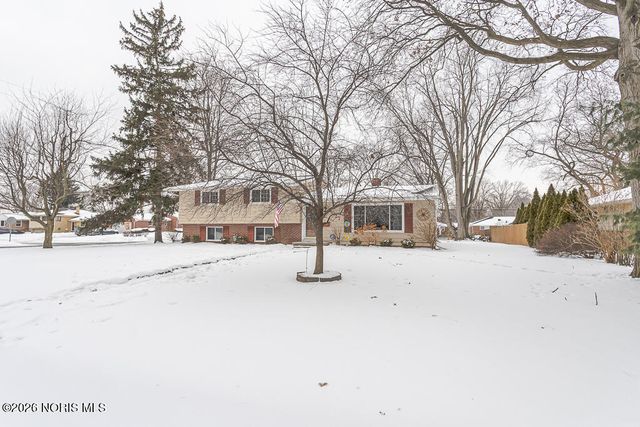 4727 Clover Lane, Toledo, OH 43623