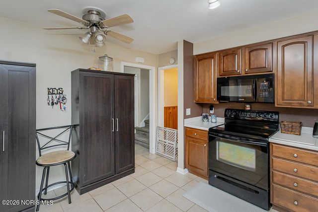 4727 Clover Lane, Toledo, OH 43623