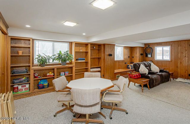 4727 Clover Lane, Toledo, OH 43623