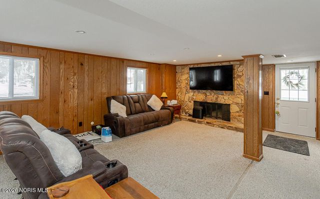 4727 Clover Lane, Toledo, OH 43623