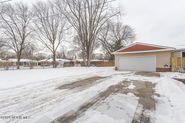 4727 Clover Lane, Toledo, OH 43623