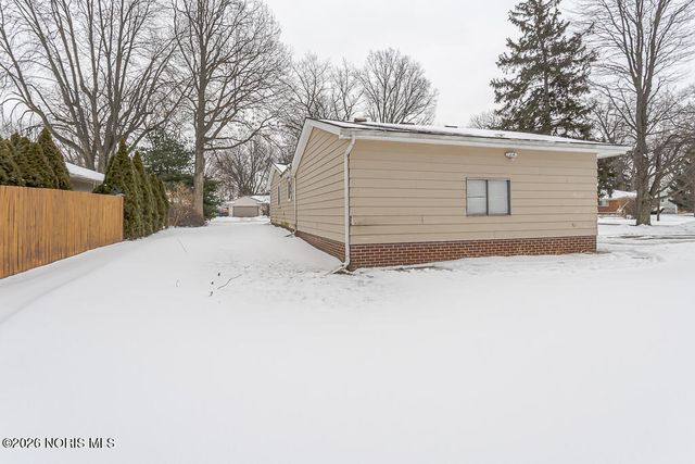 4727 Clover Lane, Toledo, OH 43623