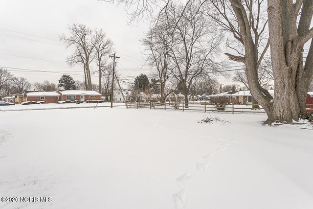 4727 Clover Lane, Toledo, OH 43623