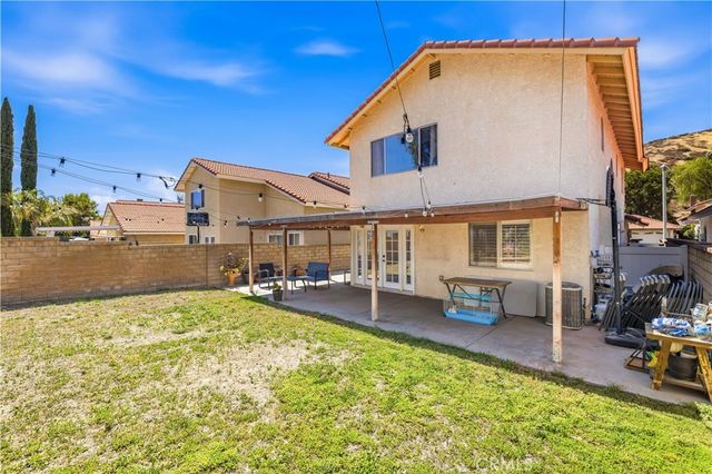 19322 Old Friend Road, Canyon Country, CA 91351