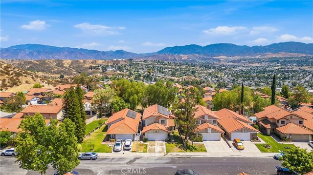 19322 Old Friend Road, Canyon Country, CA 91351