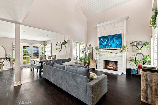 19322 Old Friend Road, Canyon Country, CA 91351