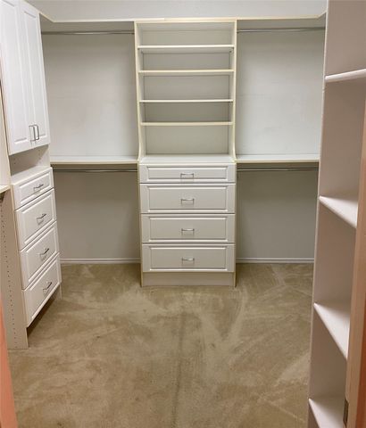 207 Colonial Lane, Euless, TX 76040