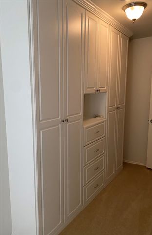 207 Colonial Lane, Euless, TX 76040