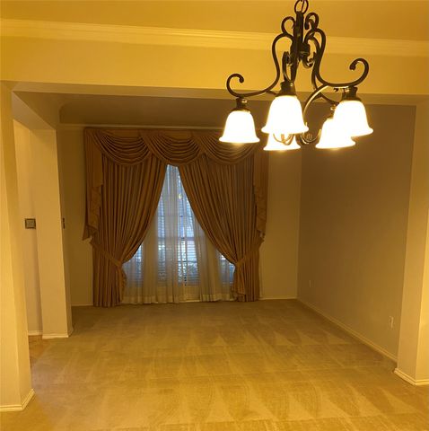 207 Colonial Lane, Euless, TX 76040