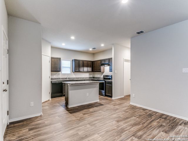 9410 Sandy Ridge, San Antonio, TX 78239