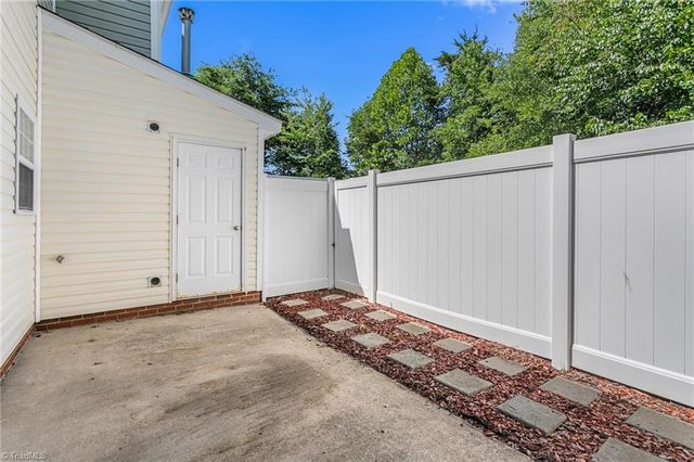 3869 Hickswood Creek Drive, High Point, NC 27265