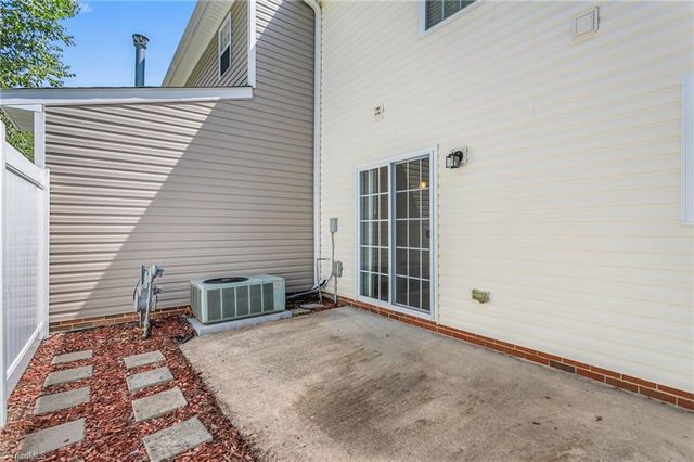 3869 Hickswood Creek Drive, High Point, NC 27265