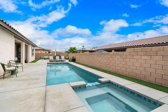 81887 Via Encinitas, La Quinta, CA 92253