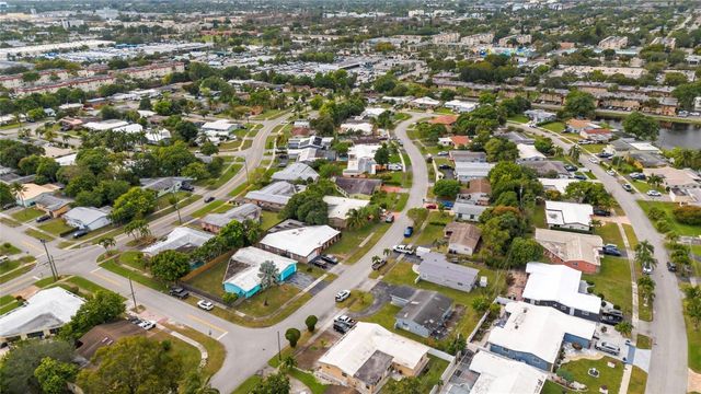 3700 NW 25th Street, Lauderdale Lakes, FL 33311