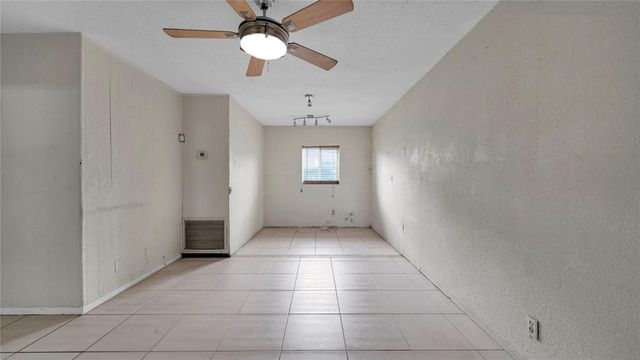 3700 NW 25th Street, Lauderdale Lakes, FL 33311