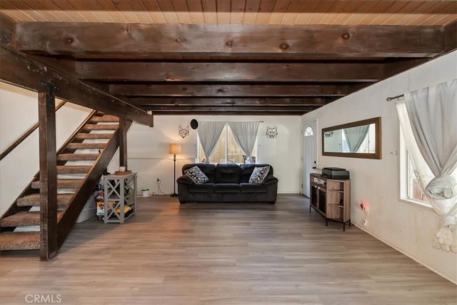 22868 Laurel, Crestline, CA 92325