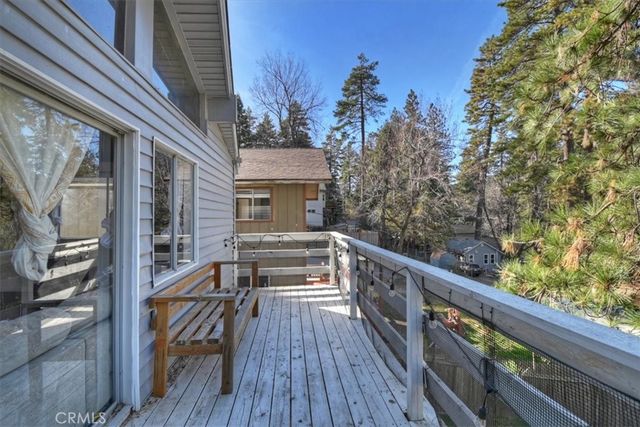 22868 Laurel, Crestline, CA 92325