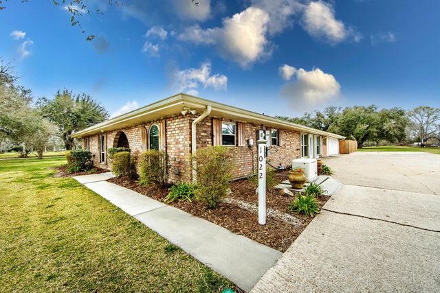 1022 Bayou Blue Bypass Rd, Thibodaux, LA 70301