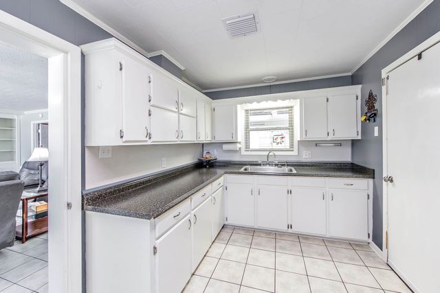 1022 Bayou Blue Bypass Rd, Thibodaux, LA 70301