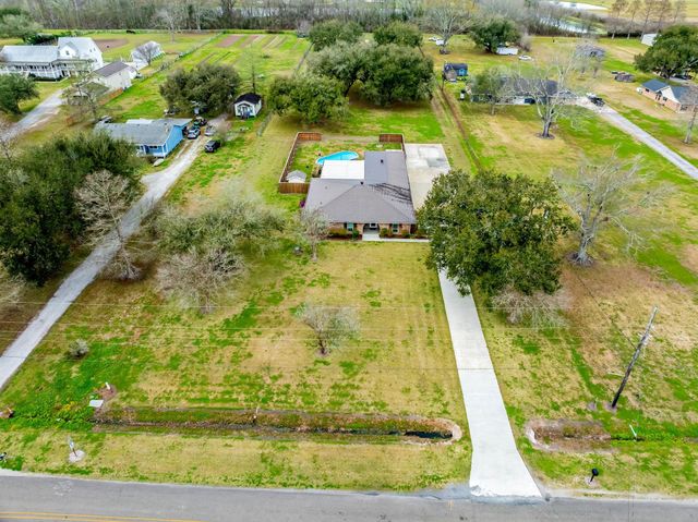 1022 Bayou Blue Bypass Rd, Thibodaux, LA 70301