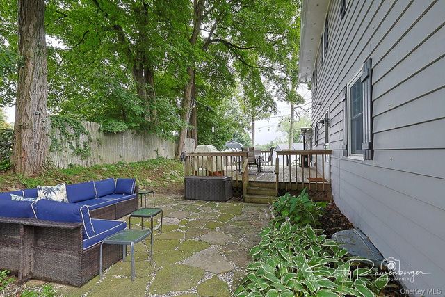 2 Foxey Lane, Mahopac, NY 10541