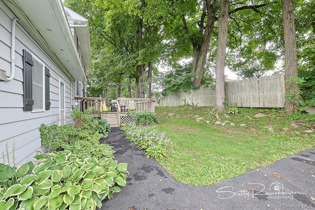 2 Foxey Lane, Mahopac, NY 10541