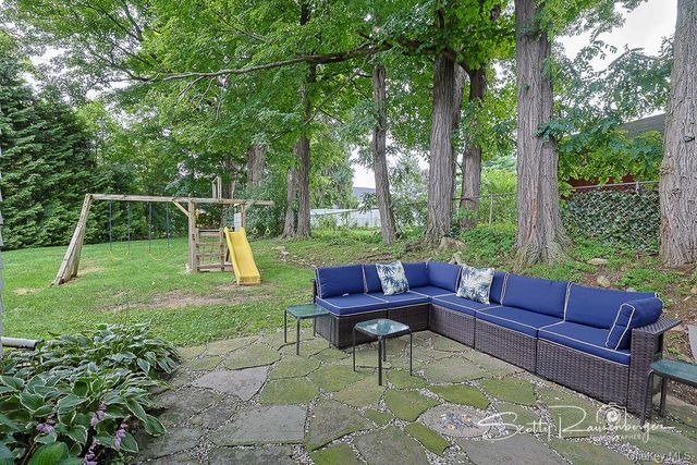 2 Foxey Lane, Mahopac, NY 10541