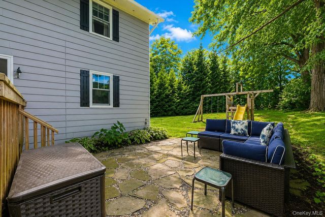 2 Foxey Lane, Mahopac, NY 10541