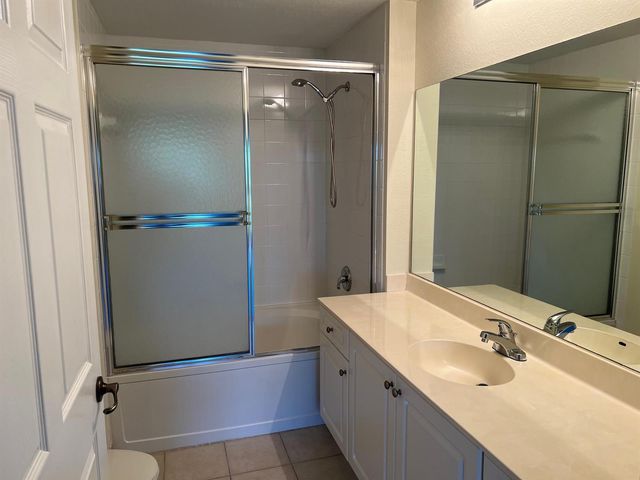 2802 SARENTO Place 302, Palm Beach Gardens, FL 33410