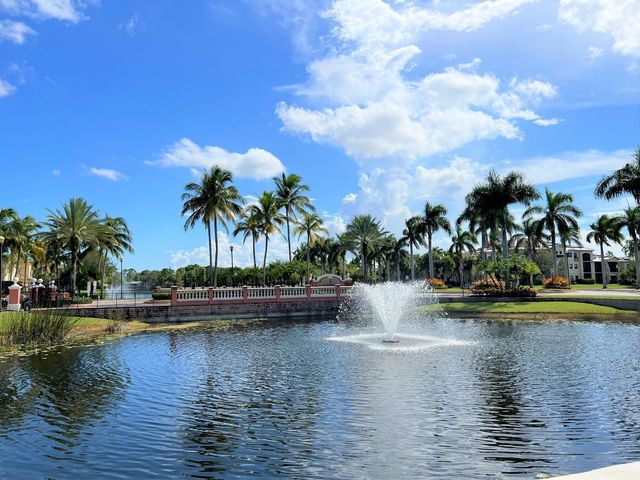 2802 SARENTO Place 302, Palm Beach Gardens, FL 33410