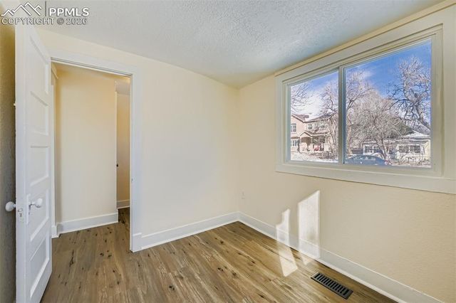 2423 W St Vrain Street, Colorado Springs, CO 80904