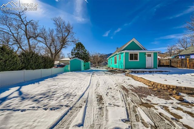 2423 W St Vrain Street, Colorado Springs, CO 80904