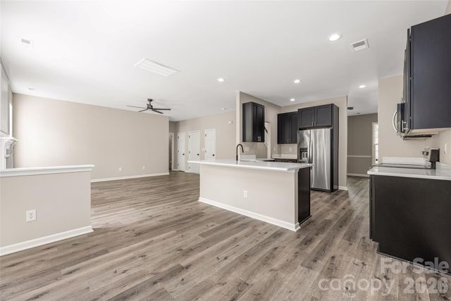 13834 Riding Hill Avenue, Charlotte, NC 28213