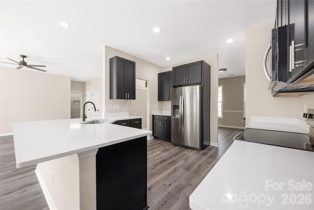 13834 Riding Hill Avenue, Charlotte, NC 28213