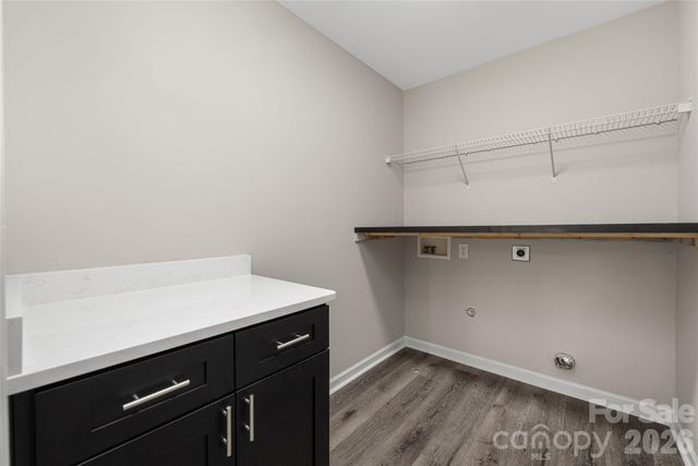 13834 Riding Hill Avenue, Charlotte, NC 28213